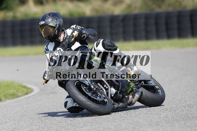 /44 09.08.2025 Plüss Moto Sport ADR/Freies Fahren/333